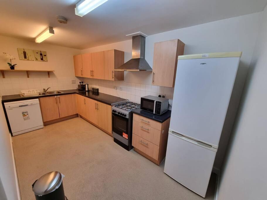Laura'S Place Daire Isleworth Dış mekan fotoğraf