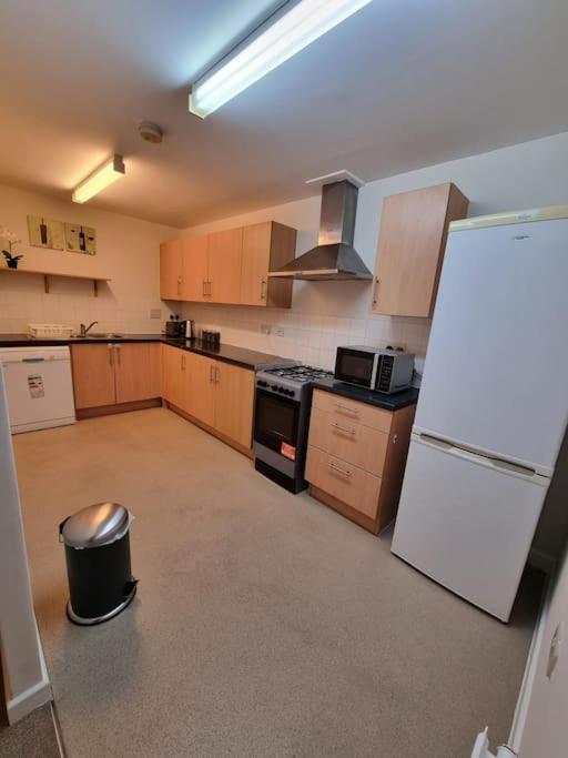 Laura'S Place Daire Isleworth Dış mekan fotoğraf