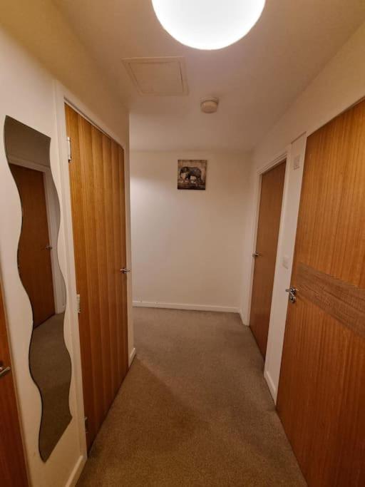Laura'S Place Daire Isleworth Dış mekan fotoğraf
